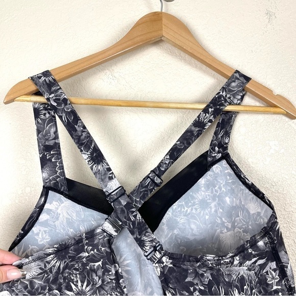 Lululemon The Runsie Flowabunga Black Angel Wing/Black Size 6 Women - Picture 9 of 16